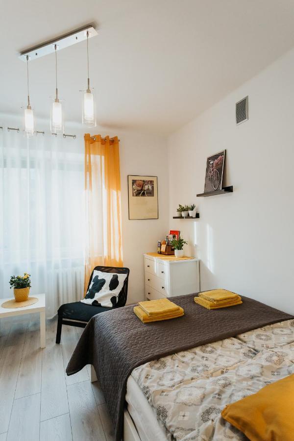 Charming Apt Old Town & Jewish District, Quiet Neighborhood Krakow Bagian luar foto