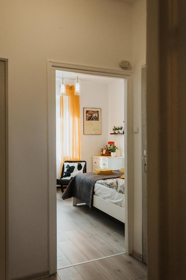 Charming Apt Old Town & Jewish District, Quiet Neighborhood Krakow Bagian luar foto
